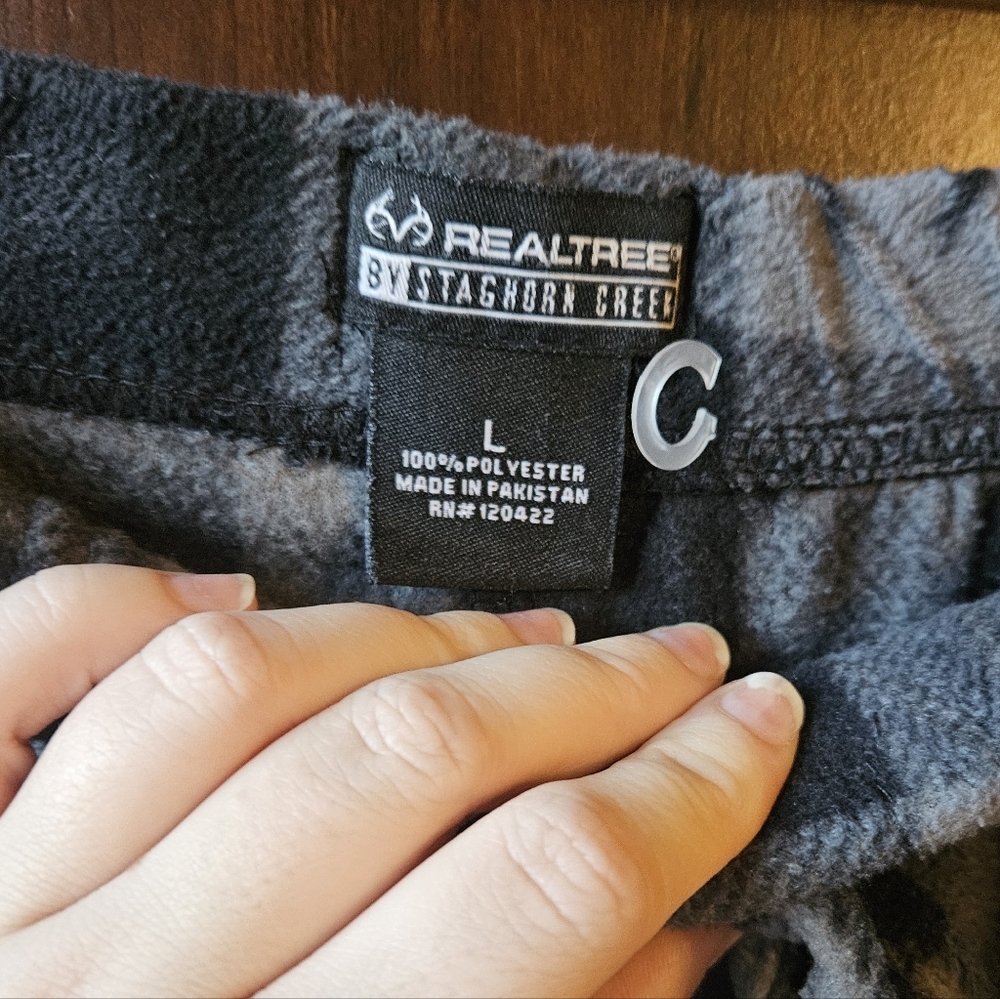Realtree Gray and Black Pajama Pants - Picture 4 of 4